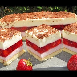 Ciasto Ptasie Mleczko z truskawkami-łatwe, delikatne i przepyszne-tylko kilka składników