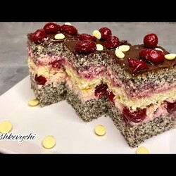 МАКОВО-КОКОСОВИЙ ПЛЯЦОК з вишнями