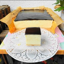 Puszysty sernik z mlekiem w proszku. Łatwy sernik z sera z wiaderka.