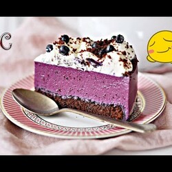 Torcik Jagodowa Moc z Musem Jagodowym Na Białej Czekoladzie z Jogurtem – Przepis – Mała Cukierenka