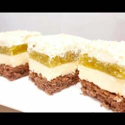 Ciasto jablkowa fantazja z pysznym budyniowym kremem