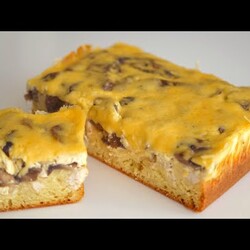 Пирог заливной "Сытый муж" с курицей и грибами на скорую руку