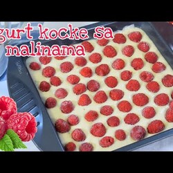 Brz kolac sa malinama i vocnim jogurtom, kolac kao sundjer / Najbolji recept za brz i jeftin kolac
