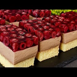 Sie verschwinden in 1 Minute. Kuchen, der auf der Zunge zergeht. Lecker Kuchen zum Tee.