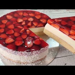 Незабываемо вкусный бюджетный клубничный торт "ВИКТОРИЯ"! Без сливок! Быстро и просто!