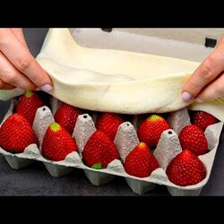 Don't rush to throw away the egg trays! The perfect puff pastry dessert