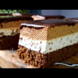 Delikatne ciasto w 15 minut! Po prostu rozpływa się w ustach! Wszyscy będą prosić o ten przepis!