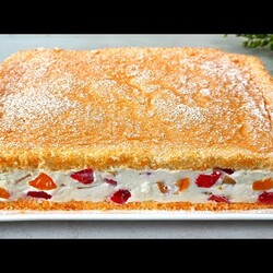 Der berühmte Kuchen, der in ihrem Mund schmilzt. Leckerer Kuchen in 15 Minuten. Schnelles rezept.
