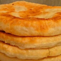 Лепешки на кефире с начинкой