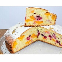 Заливной фруктовый пирог на кефире