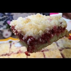 За этим ПИРОГОМ стоит ОЧЕРЕДЬ в моём КАФЕ в ГЕРМАНИИ! Люди занимают место НОЧЬЮ, чтобы успеть!