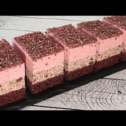 Alle sind von diesem saftigen Kuchen begeistert! Ohne Sahne und Stärke! Günstig und lecker!!