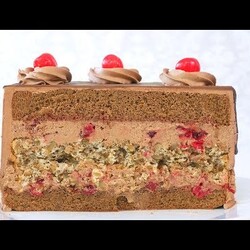 ТОРТ Моцарт и Сальери. Шоколадный торт с Вишней и Грильяжем.