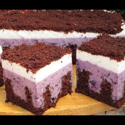 ciasto JAGÓDKA -z jagodami i kremem śmietankowym