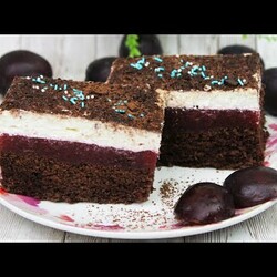 PYSZNE CIASTO ZE ŚLIWKAMI ORAZ MASĄ ŚMIETANKOWĄ - PRZEPIS KTÓRY ZACHWYCI KAŻDEGO MIŁOŚNIKA SŁODKOŚCI