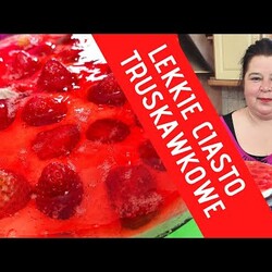 Lekkie ciasto truskawkowe