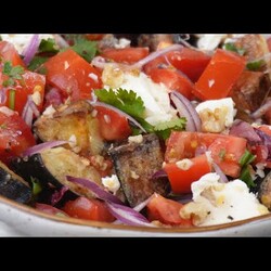 Ресторанный салат, раньше всегда его заказывала, теперь дома сама готовлю недорого и быстро