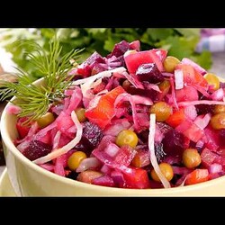 Винегрет с квашеной капустой и зеленым горошком!