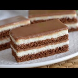 Mliječni čokoladni kolač, djeca ga obožavaju.