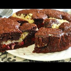 Шоколадный пирог " Вишневый Каприз" за 10 минут