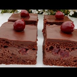 OBIČNI ČOKOLADNI KOLAČ NA ČAŠE KOJI CE VAS ODUŠEVITI