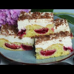 Obłędne Ciasto ze Śliwkami i Kremem Śmietankowym - Prosty Przepis