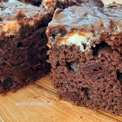 Szybkie ciasto czekoladowe z wiśniami i mascarpone #prosteciasto #ciastoczekoladowe