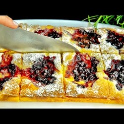 пирог с апельсиновым пудингом и фруктами