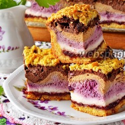 Пляцок со сметаной и вареньем