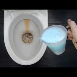 ТАК УНИТАЗ НИКТО НЕ ОЧИЩАЛ #совет применяю унитаз, как алмаз сверкает