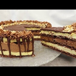 кремовый торт с орехами