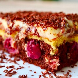 Легкий ТОРТ На Большую Компанию «Вишня Под Снегом»