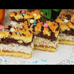 IDEALNE CIASTO Z MASĄ JABŁKOWĄ, WIÓRKAMI I MIGDAŁAMI - PRZEPIS - BOMBOWA KUCHNIA