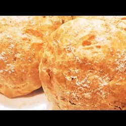 Мука , вода и немного сыра!Чудо на столе