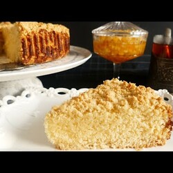 Кокосовый пирог со сгущенкой и крошкой! Любители конфет  Raffaello будут в восторге!