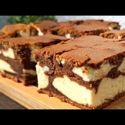 Pyszny sernik marmurkowy. Ciasto czekoladowe z twarogiem w 15 minut!