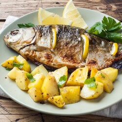 15 рецептов карпа в духовке, который понравится всей семье