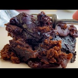 Der schokoladigste Kuchen, zubereitet mit kochendem Wasser! Verblüffen Sie sich und Ihre Liebsten!