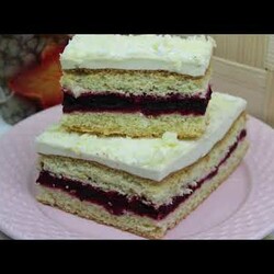 DAMA CHERRY - PRZEPIS NA IDEALNE CIASTO WIŚNIOWE Z KREMEM ŚMIETANKOWYM ORAZ BIAŁĄ CZEKOLADĄ