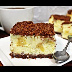 SERNIK Z GRUSZKAMI NA SPODZIE CIASTECZKOWYM #sweet #ciasto #przepis #cheseecake