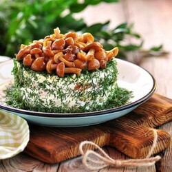 20 простых салатов с грибами, которые тебе точно понравятся