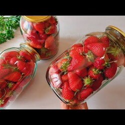 БЕЗ заморозки! БЕЗ варки! Так я сохраняю клубнику свежей в течение 1 года! #клубника