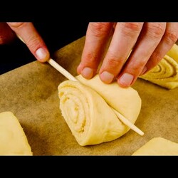 Невесомые булочки, каких ещё не было! Нестандартное тесто и новая формовка покорят Вас!