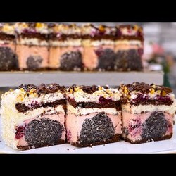 Rewelacyjny sernik z kokosem, wiśniami i makiem, od którego nie można się oderwać!