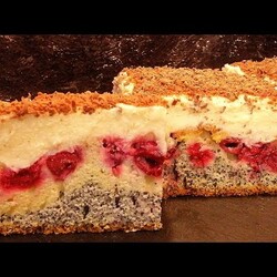 Из одного теста, одним коржом! Торт-пляцок "ВИШЕНКА В СНЕГУ" Как Вы любите: просто, быстро и вкусно!