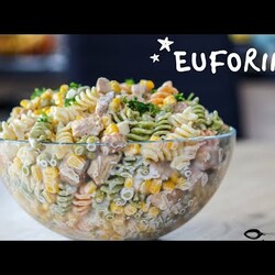 Euforia - szybka i pożywna sałatka | Pomysł na ekspresowy posiłek