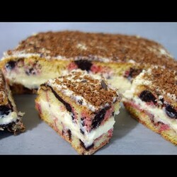 Ciasto "Huragan" - przepis na lekkie domowe ciasto z pysznym kremem