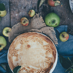 День шарлоток и осенних пирогов: 7 рецептов ароматной и вкусной выпечки