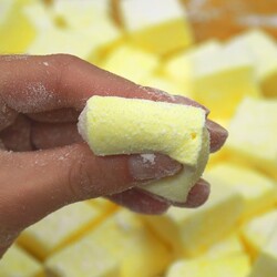 ОНИ еще КРУЧЕ!!! МЯГКИЕ и ПРУЖИНИСТЫЕ зефирки на фруктовом соке | Кулинарим с Таней