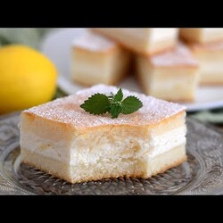 Kolač kojeg godinama pravimo u obitelji. Praktičan za piknike, a gotov je u trenu.